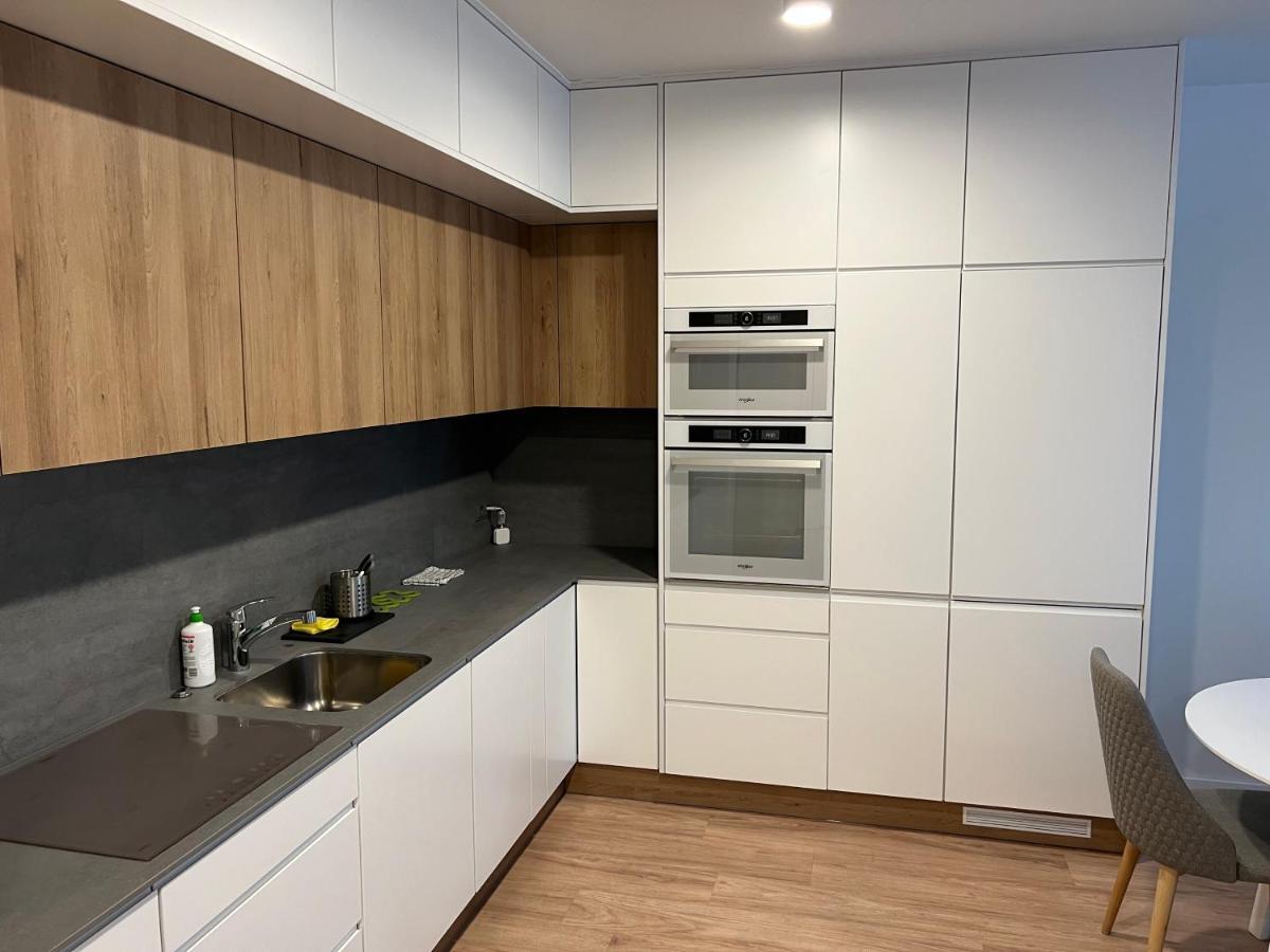 Apartament Mieszczanski Klima-Parkigfree2X-Netflix-Youtube Вроцлав Екстер'єр фото