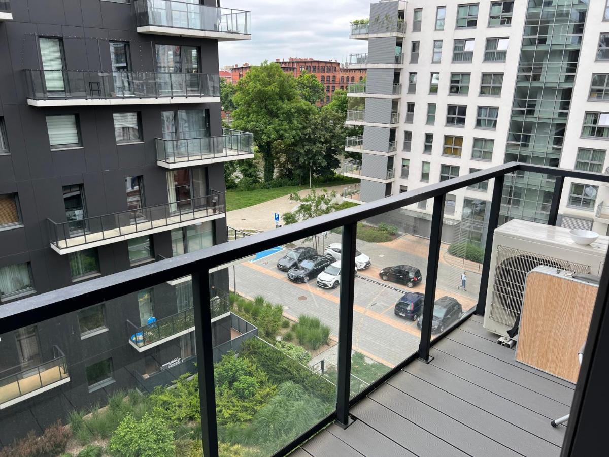 Apartament Mieszczanski Klima-Parkigfree2X-Netflix-Youtube Вроцлав Екстер'єр фото